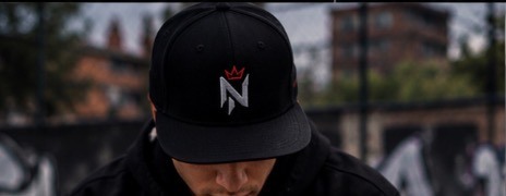 Gorra negra Novacol